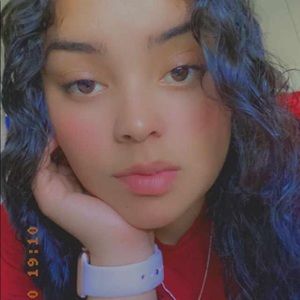 Meet your Posher, Erika